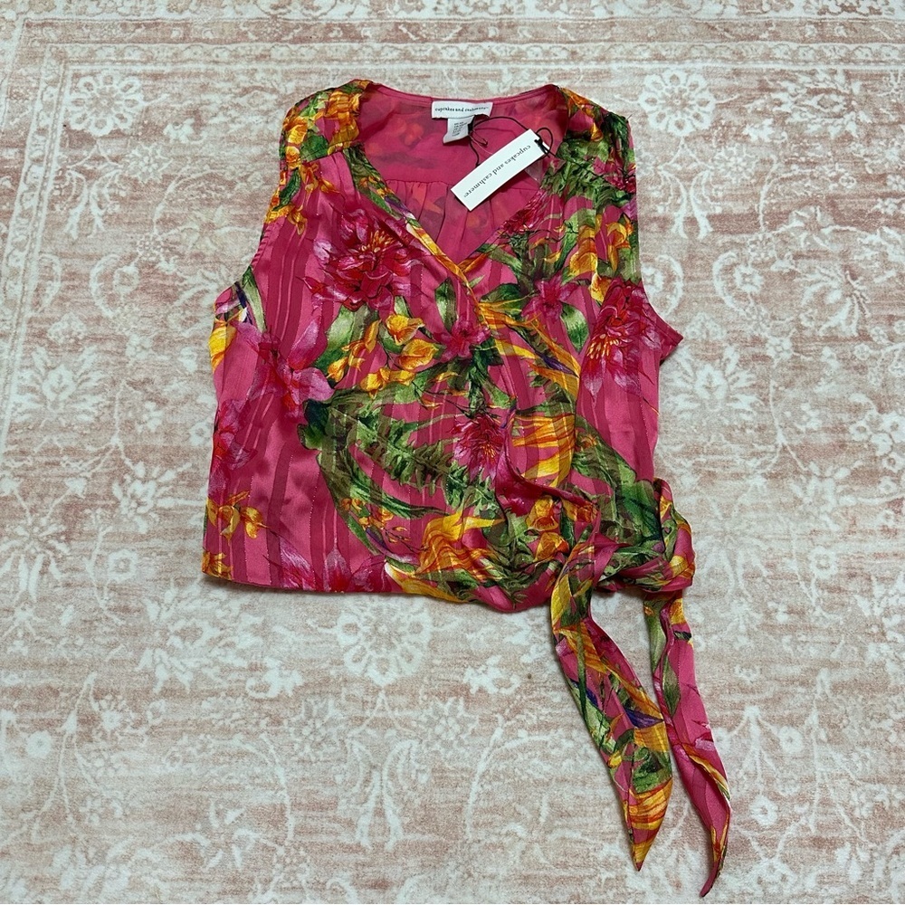 NWT Floral Wrap Cupcakes & Cashmere Tie Front Top 🌺 - Picture 4 of 11